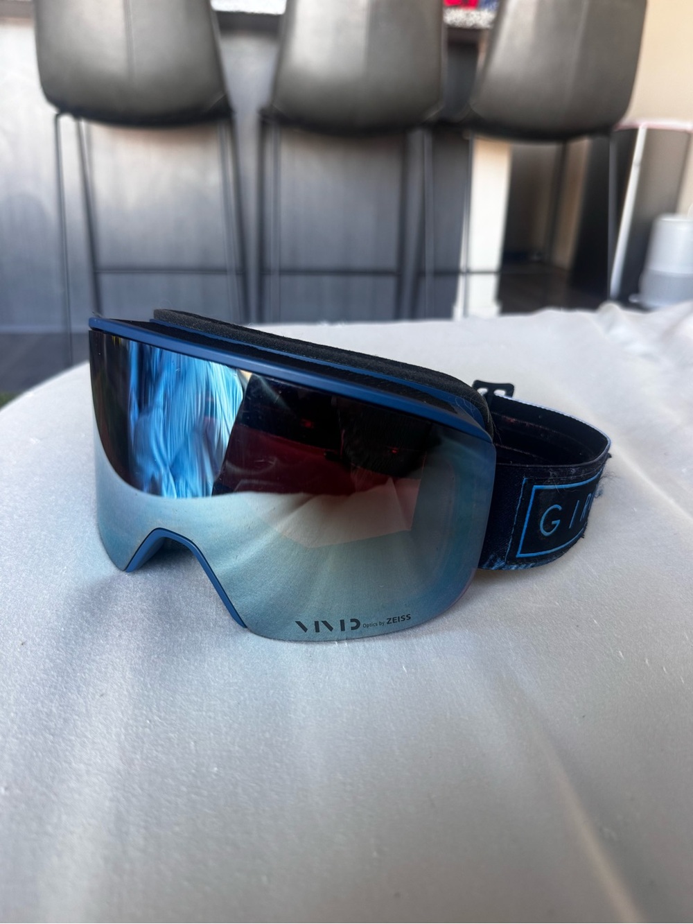 Giro Blue Mirrored Ski Goggles with Blue Strap